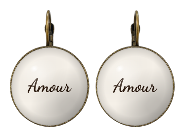 Boucles d'oreilles avec le même texte des deux côtés